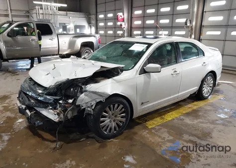 2010 Ford Fusion Hybrid from USA, damaged, VIN 3FADP0L31AR295863